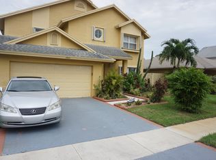 9801 SW 9th Ct, Pembroke Pines, FL 33025