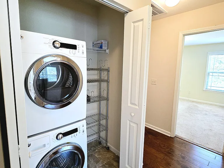 218 N Stonegate Dr — Photo 18