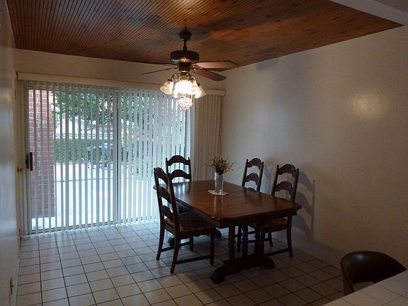 2nd image of 24502 Mariposa Ave