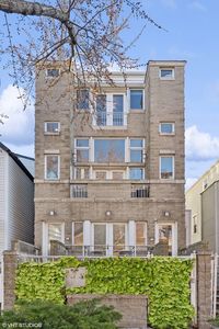1625 W Barry Ave #3, Chicago, IL, 60657