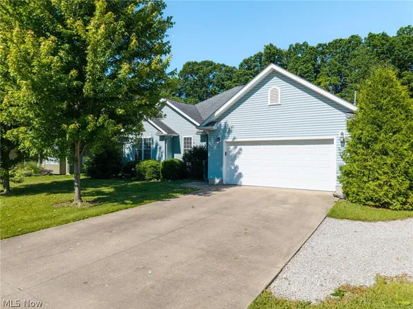 3029 Cinnamon Dr W, West Salem, OH 44287