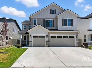 6135 N Senita Hills Ave, Meridian, ID 83646