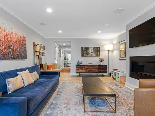 142 Pleasant St Unit 6, Winthrop, MA 02152