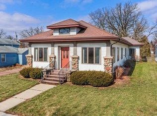 208 W Court St, Elkhorn, WI 53121