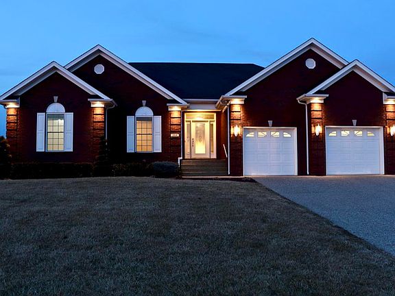 2nd image of 284 W Woodlake Cir