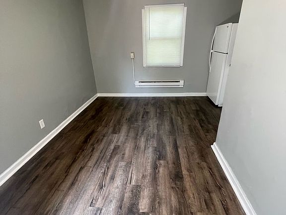 4th image of 2724 N Broadway #8