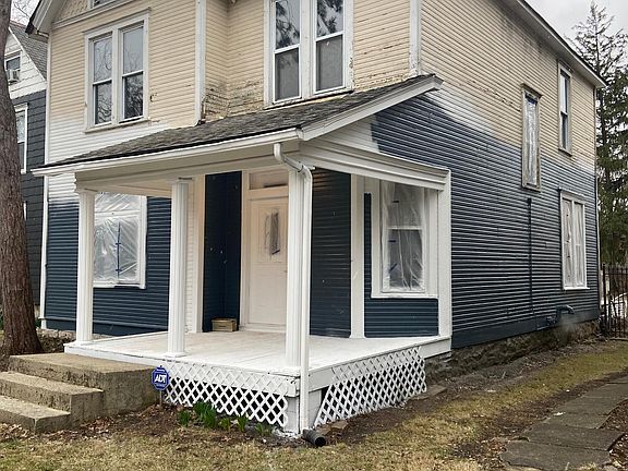 2nd image of 375 E 15th Ave