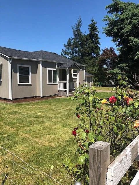 2 bed, $1,725 — Photo 2