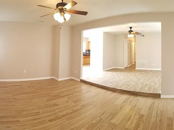 4th image of 7700 Killian Dr