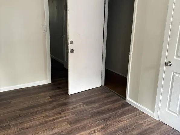 398 Baldwin Avenue image 4 of 9