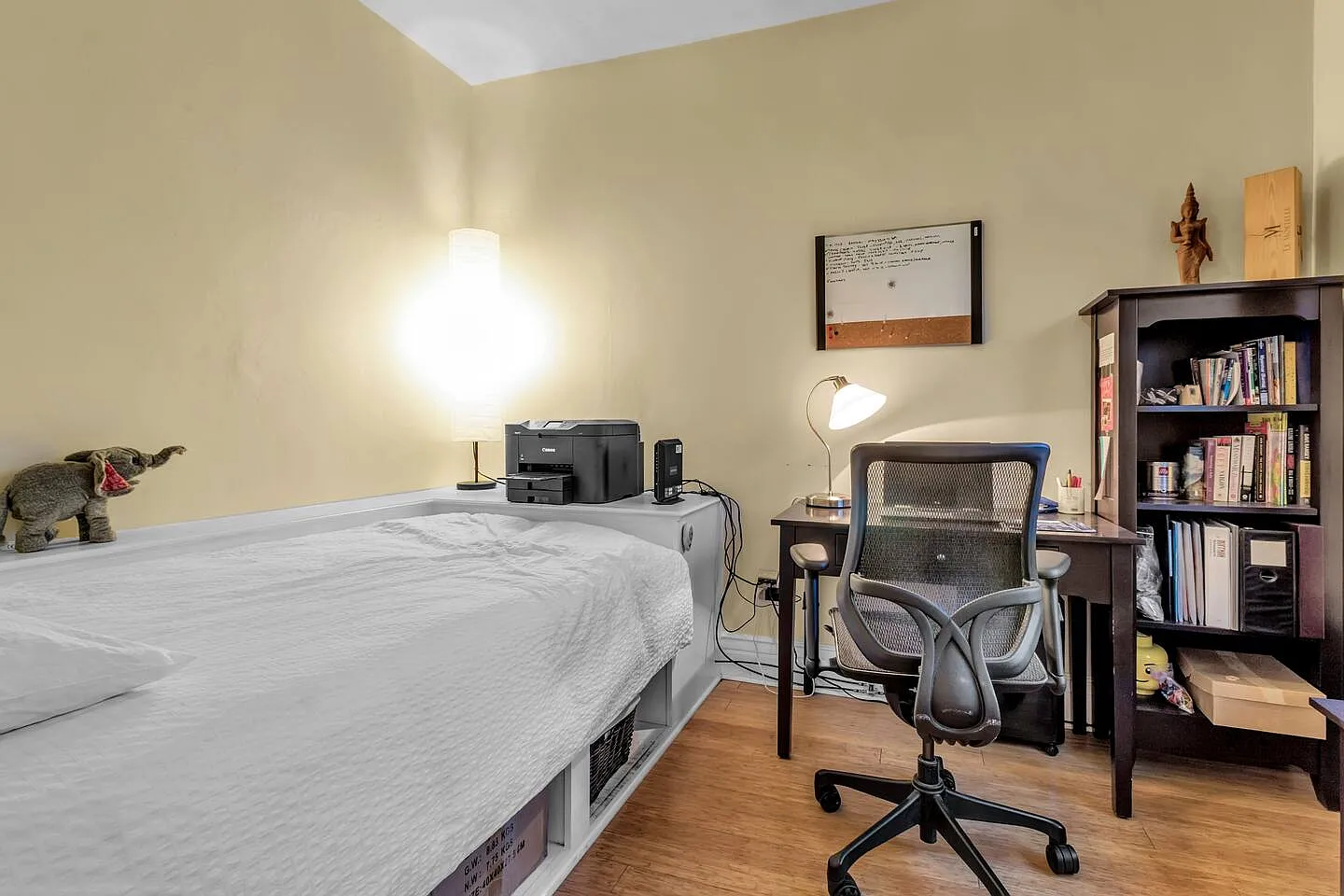St James — Photo 2