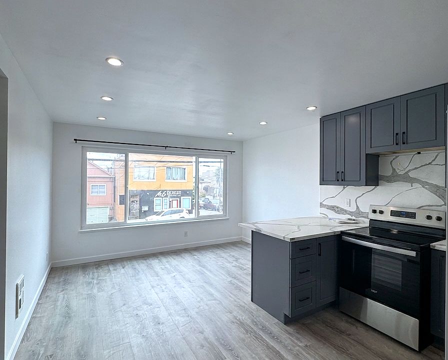 1st image of 105 Sickles Ave APT 1
