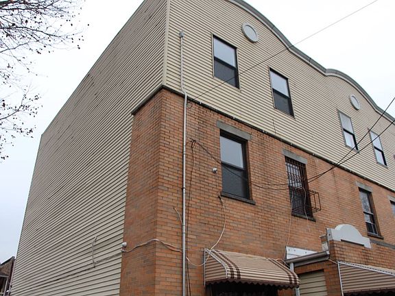 2nd image of 812 Thomas S Boyland St