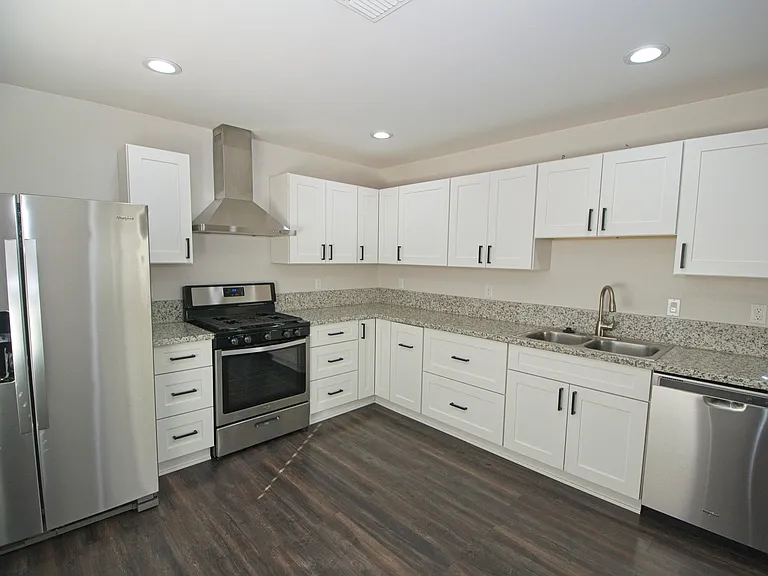 626 Valley Rd #202 — Photo 4