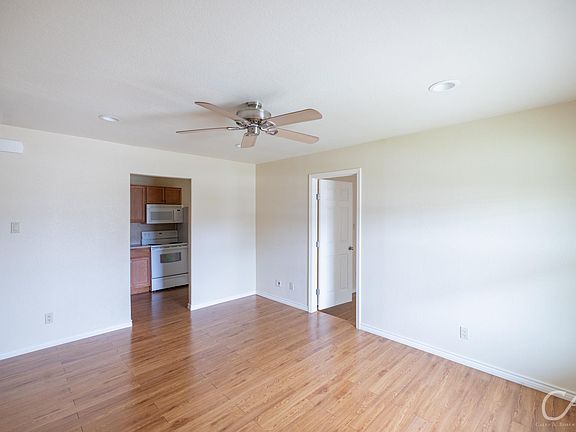 4th image of 5489 Durango Dr