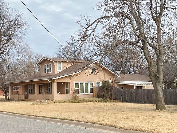 2nd image of 606 S 9th St
