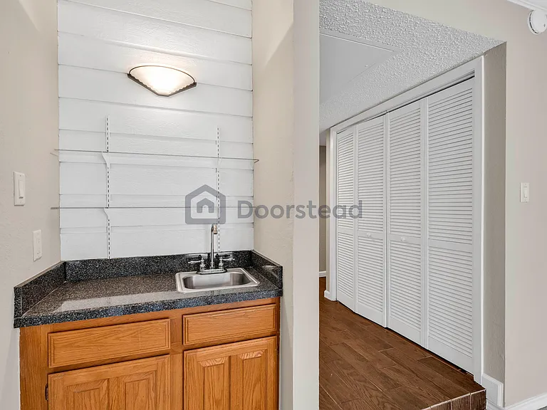 336 Melrose Dr #2C — Photo 22