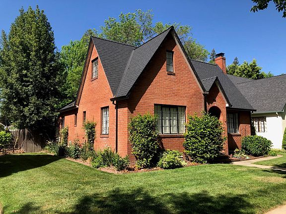 3rd image of 212 Columbia Ave