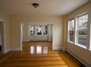 348 Academy Ave FLOOR 1, Providence, RI 02908