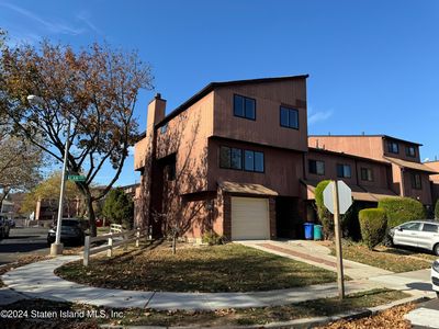 10 Alan Loop, Staten Island, NY, 10304