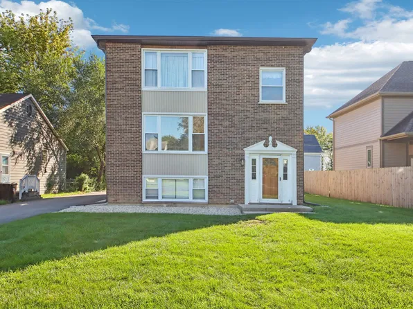 20779 Elizabeth Ave #1, Lincolnshire, IL 60069