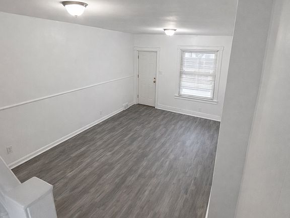3rd image of 914 N 6th St