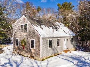 68 Mountain Ave, Pembroke, MA 02359