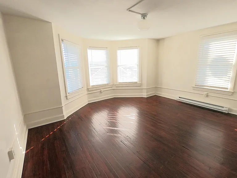 231 S Locust St #3 — Photo 7