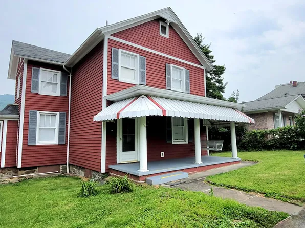 109 Ballengee St, Hinton, WV 25951