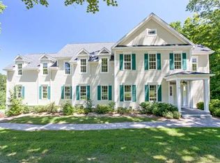 14 Kaiser Ln, Madison, CT 06443