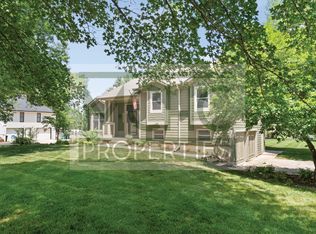 10650 W 170th Ter, Overland Park, KS 66221