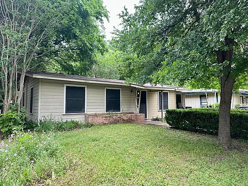 931 Cheatham St Photo 1