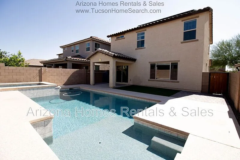 4 bed, 3.0 bath, 2212 sqft, $2,500 — Photo 3