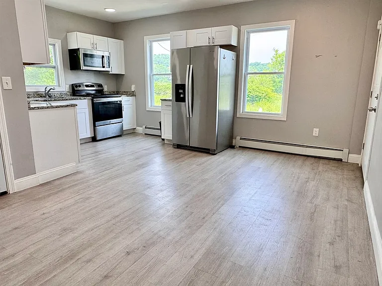 286 Kimball St #2 — Photo 5