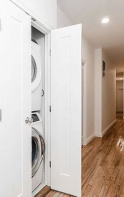 5th image of 376 Saint Johns Pl APT 1B