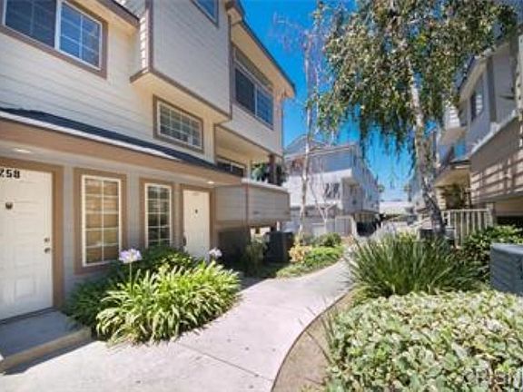 5th image of 11150 Glenoaks Blvd Unit 242
