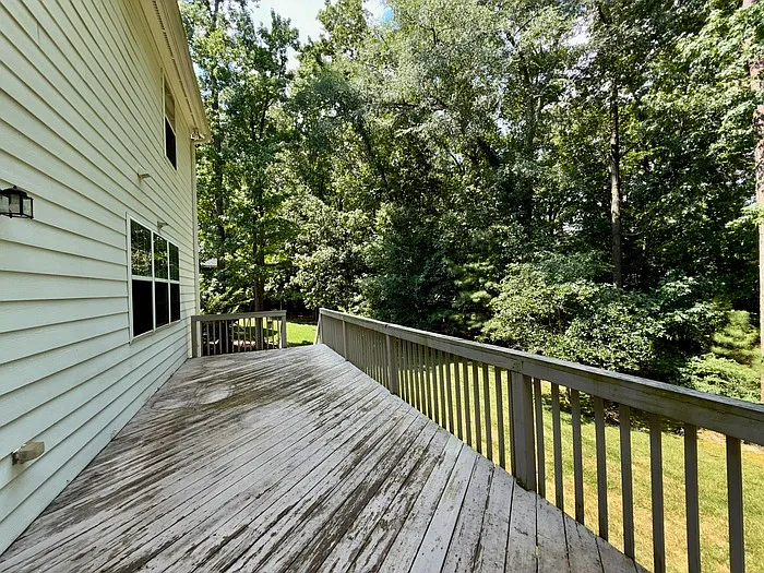 410 Harkness Cir — Photo 16