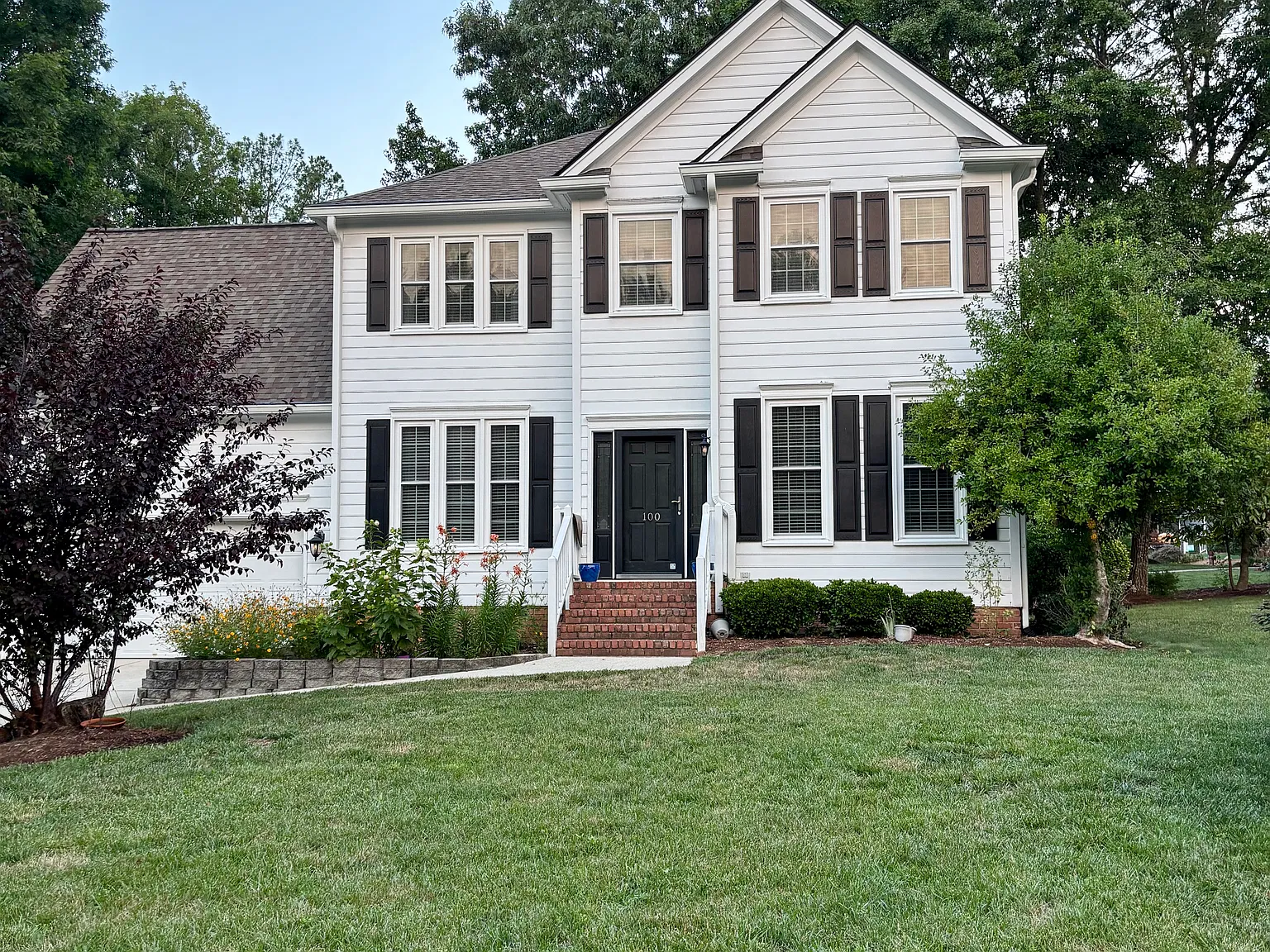 4 bed, 2.5 bath, 2460 sqft, $2,750 — Photo 1