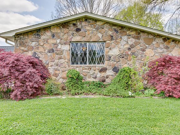 4th image of 1841 Azrock Dr