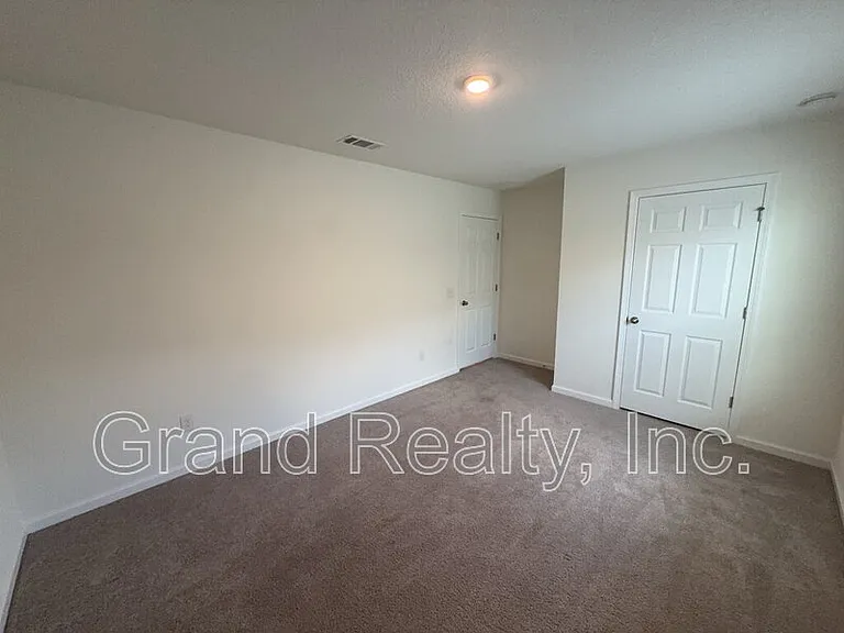 4360 Jitterbug St — Photo 21