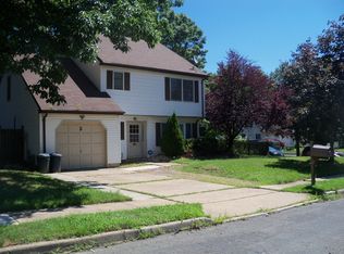 2 Jason St, Aberdeen, NJ 07747