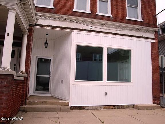 5th image of 130 Main St