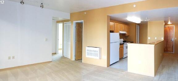 3rd image of 701 Columbia St APT 403