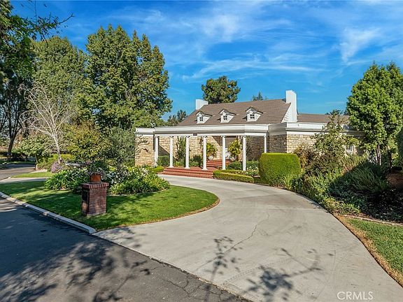 4th image of 4641 N Virginia Rd