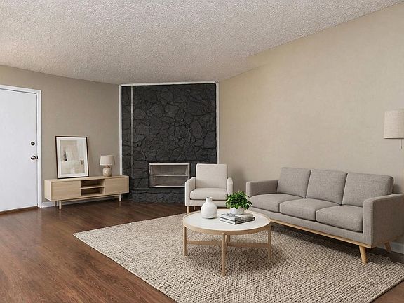 3rd image of 5616 Maple Tree Dr