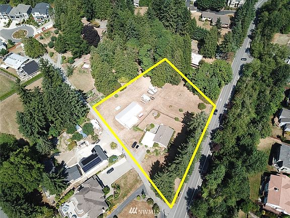 2nd image of 18636 NE 53rd Street