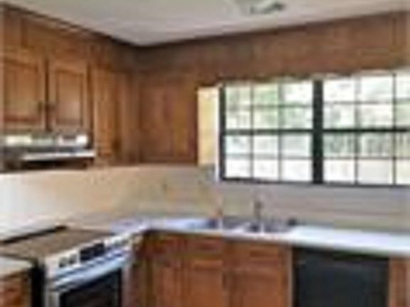 5th image of 128 Cherren Dale Dr