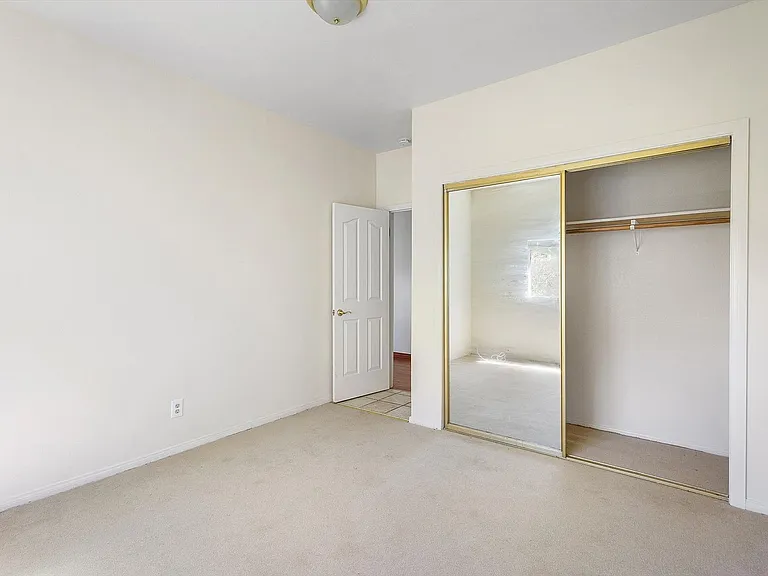 1431 Linden St #B — Photo 9