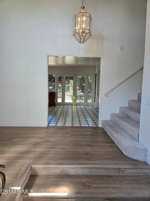 4 bed, 2.5 bath, 2251 sqft, $4,900 — Photo 3