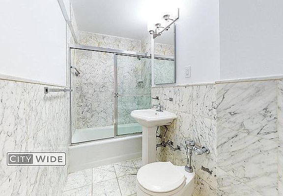 4th image of 436-442 E 81st St #4H